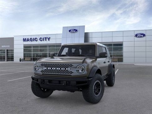 New 2025 Ford Bronco Badlands AWD/4WD image 2