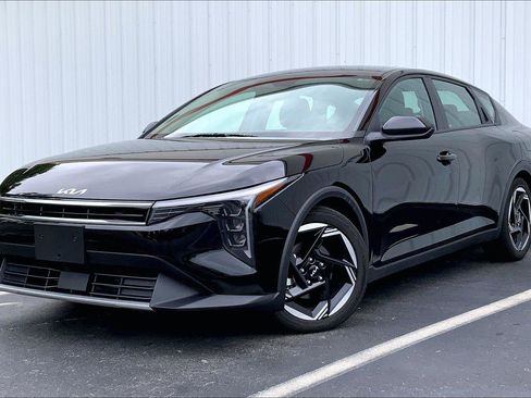 Used 2025 Kia K4 EX FWD image 1
