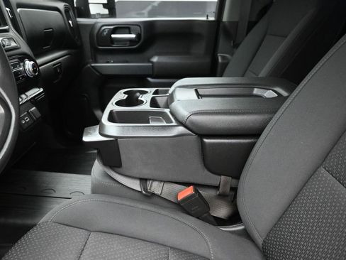 Used 2021 GMC Sierra 2500 4x4 Crew Cab w/ Convenience Package image 21