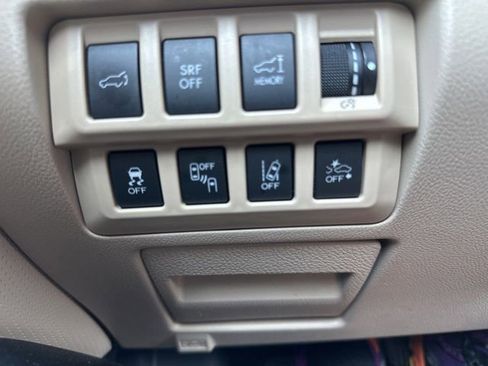 Used 2017 Subaru Outback 2.5i Limited AWD/4WD image 44