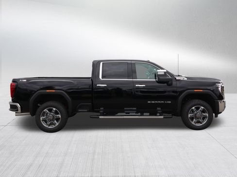 New 2025 GMC Sierra 2500 SLT w/ SLT Premium Package image 8