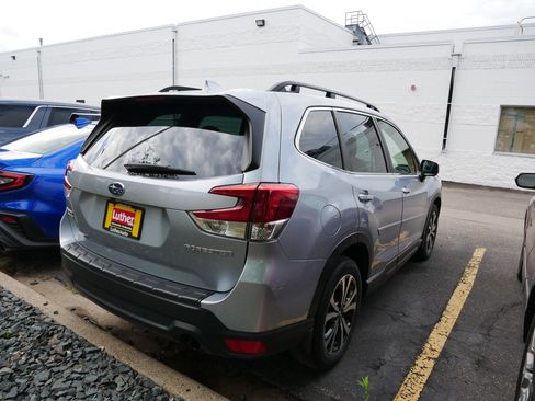 Used 2023 Subaru Forester Limited AWD/4WD image 5