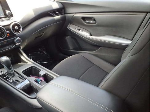Used 2024 Nissan Sentra S FWD image 11