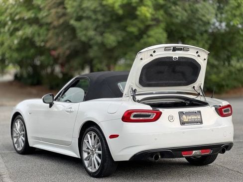 Used 2018 FIAT 124 Spider Lusso w/ Convenience Group RWD image 33