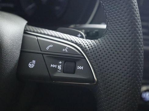 Used 2025 Audi Q5 e Premium Plus w/ Premium Plus Package image 13