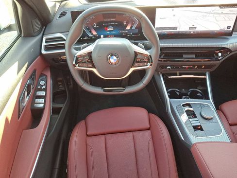 Used 2025 BMW 330i xDrive Sedan w/ M Sport Package image 11