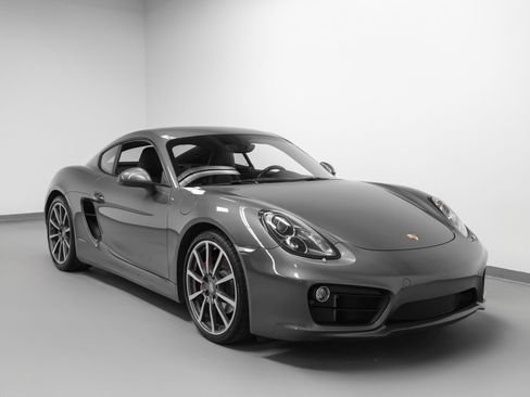Certified 2016 Porsche Cayman S RWD image 10