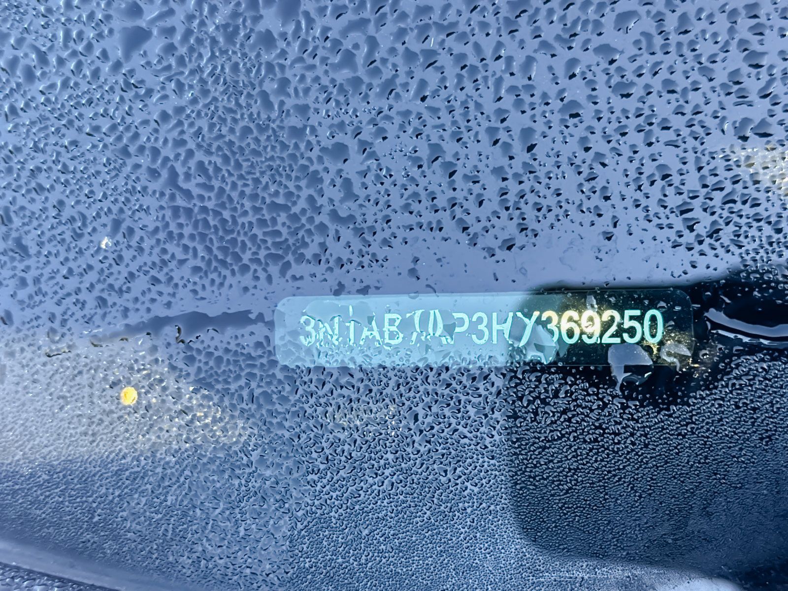 Used 2017 Nissan Sentra SR FWD image 2