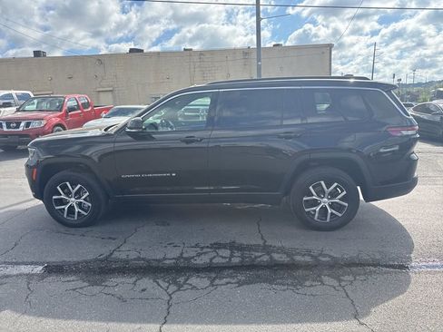 Used 2024 Jeep Grand Cherokee L Limited w/ Luxury Tech Group II image 9