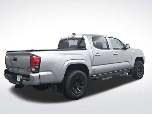 Used 2022 Toyota Tacoma SR AWD/4WD image 6