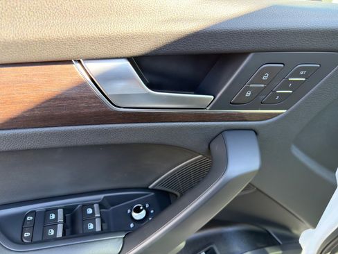 Used 2024 Audi Q5 2.0T Premium Plus image 24