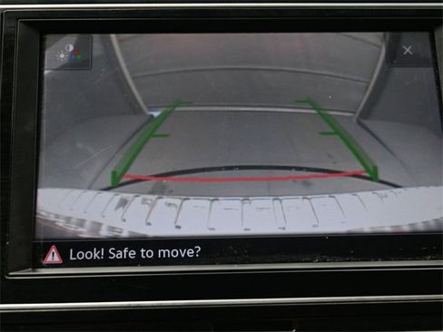 Used 2022 Volkswagen Tiguan S image 22