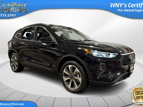Used 2025 Ford Escape Platinum AWD/4WD image 3
