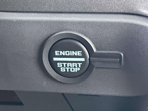 New 2025 Ford Bronco Badlands image 19