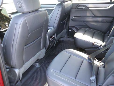 New 2026 GMC Acadia Elevation w/ Elevation Premium Package AWD/4WD image 14