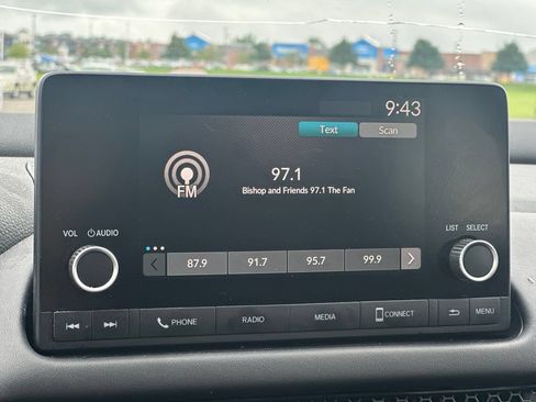 Used 2025 Honda HR-V LX image 21