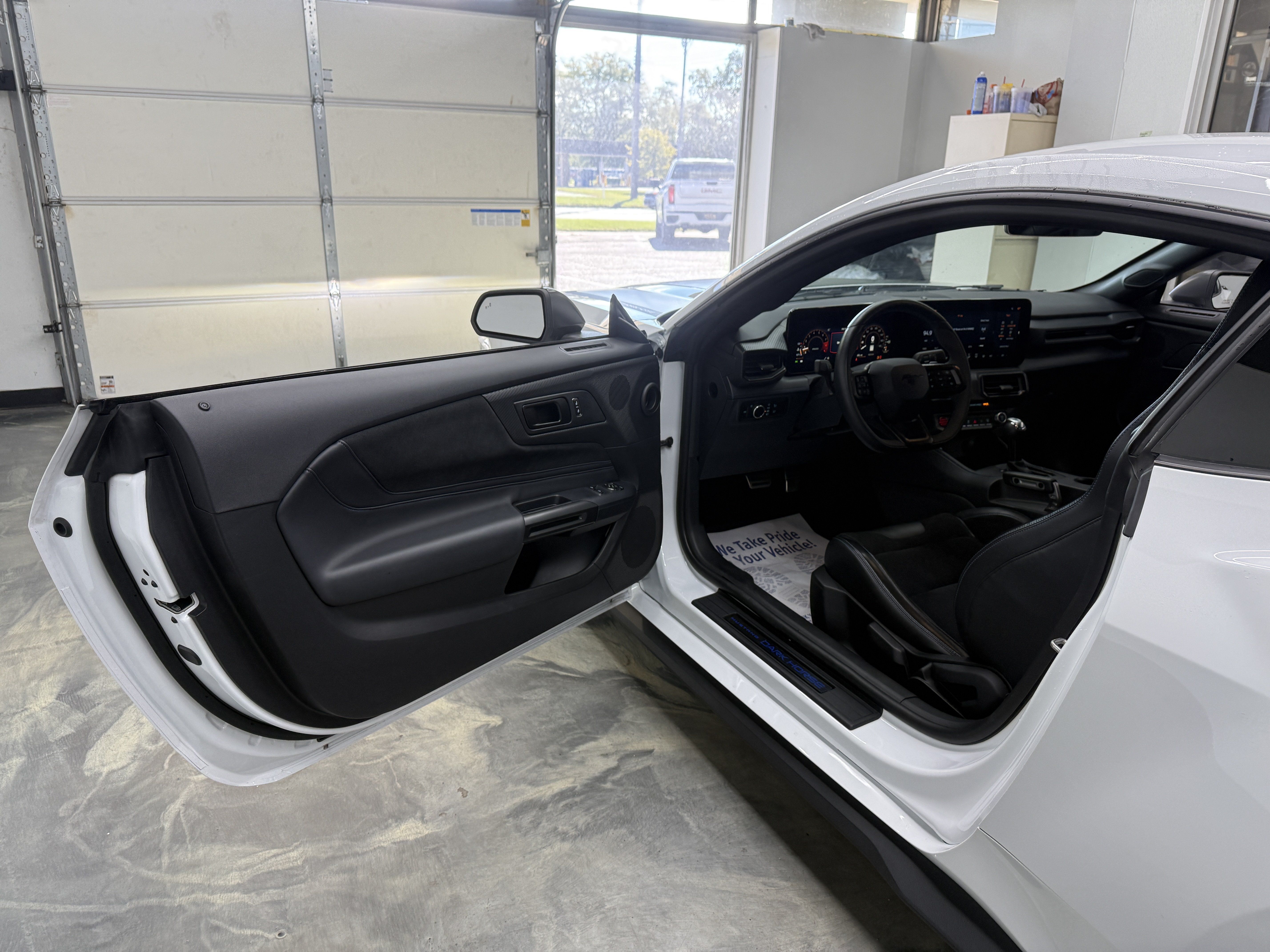 Used 2025 Ford Mustang Dark Horse RWD image 5