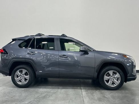 Used 2025 Toyota RAV4 LE AWD/4WD image 3