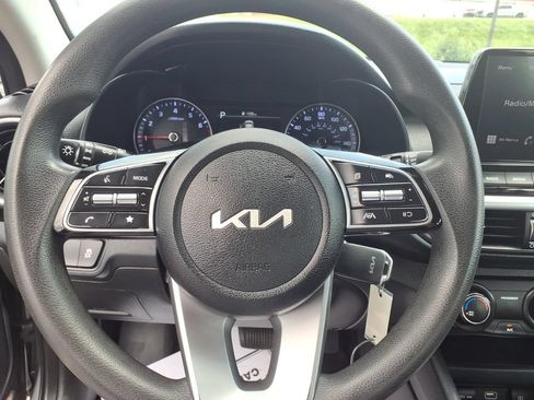Used 2024 Kia Forte LXS FWD image 8