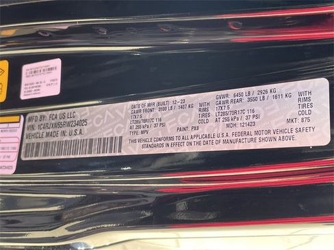 Used 2024 Jeep Wrangler Unlimited image 32