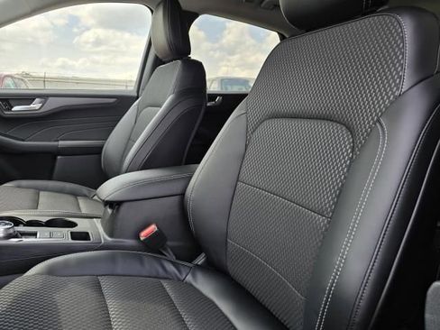 New 2024 Ford Escape SE image 15