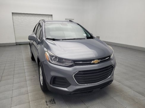 Used 2019 Chevrolet Trax LT w/ LT Convenience Package image 13