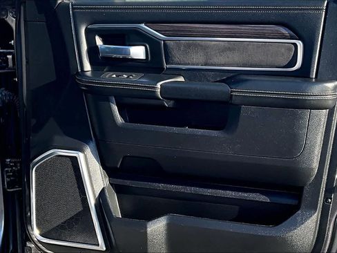Used 2025 RAM 3500 Laramie image 29
