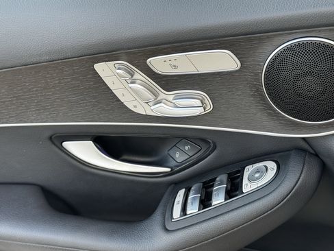Used 2022 Mercedes-Benz GLC 300 image 26