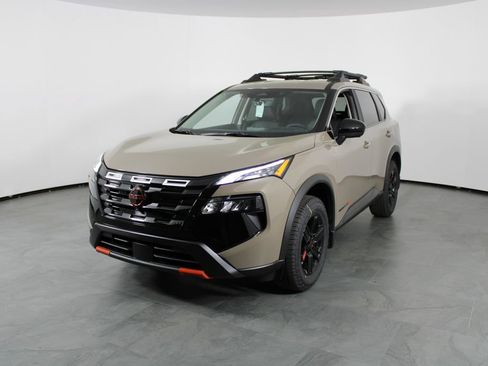 New 2026 Nissan Rogue SV AWD/4WD image 2