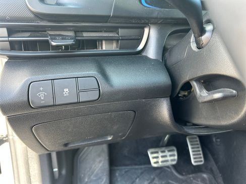 Used 2025 Hyundai Elantra Sport image 21