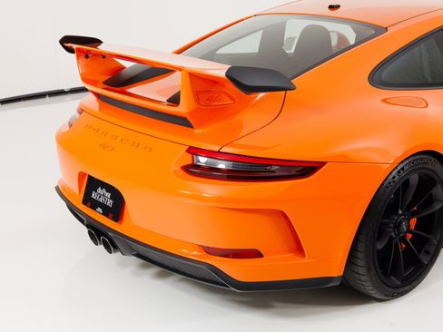 Used 2018 Porsche 911 GT3 RWD image 68