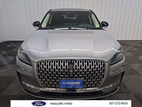 Used 2023 Lincoln Corsair AWD image 11
