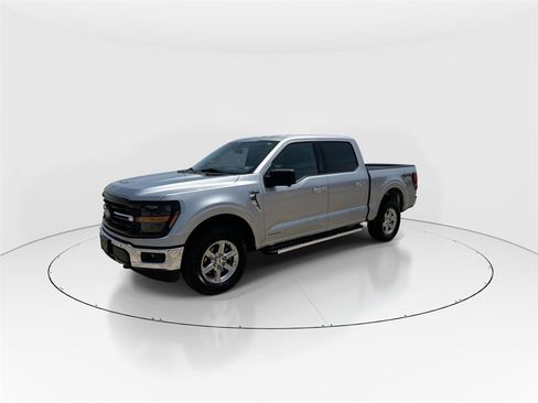 Used 2024 Ford F150 XLT w/ Mobile Office Package image 4