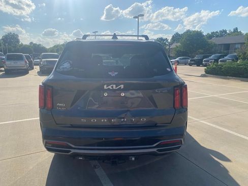 Used 2022 Kia Sorento SX AWD/4WD image 4