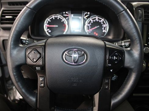 Used 2023 Toyota 4Runner TRD Off-Road Premium AWD/4WD image 35