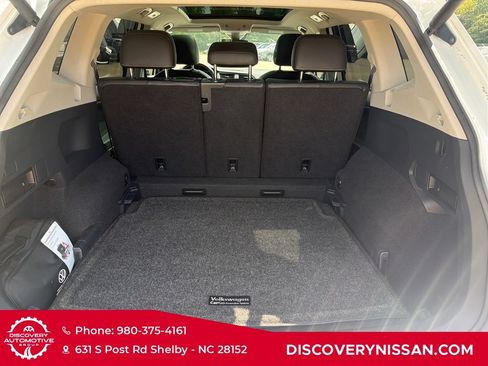 Used 2021 Volkswagen Tiguan SEL AWD/4WD image 34