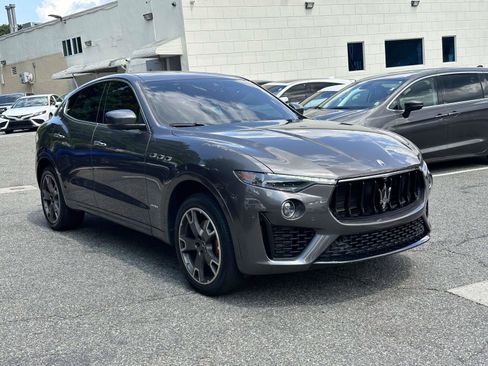 Used 2020 Maserati Levante GranSport AWD/4WD image 2
