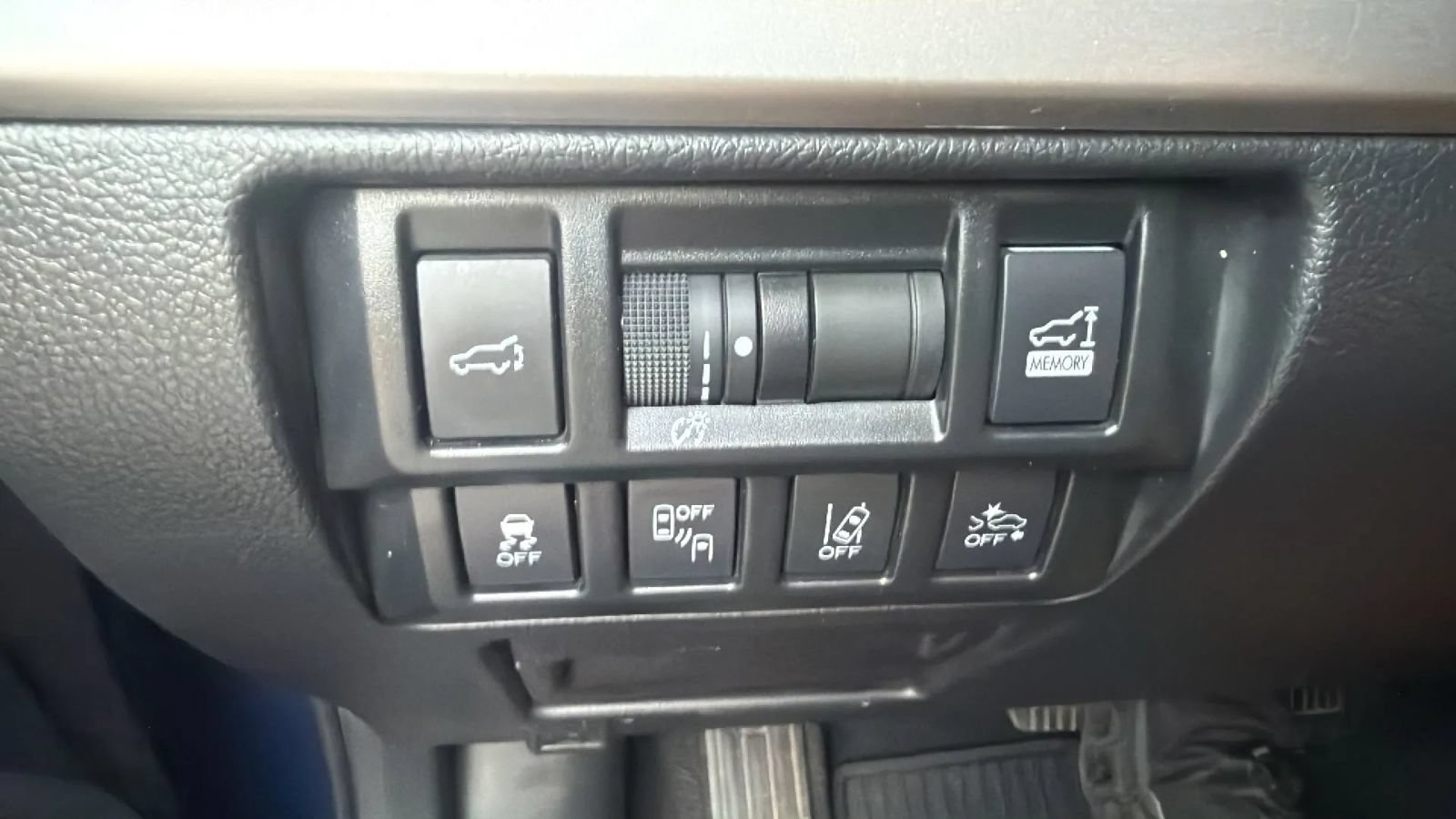 Used 2019 Subaru Outback 2.5i Limited AWD/4WD image 38
