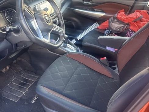 Used 2018 Nissan Kicks SR w/ Interior Electronics Package FWD image 5