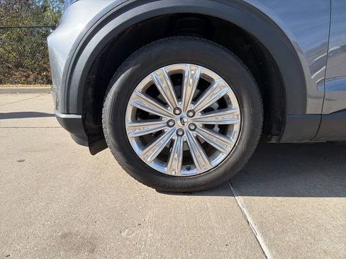 Used 2023 Ford Explorer Limited w/ Limited Technology Package image 9