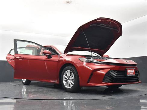 Certified 2025 Toyota Camry LE w/ Convenience Package FWD image 88