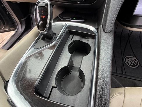 Used 2019 Buick Enclave Essence FWD image 96