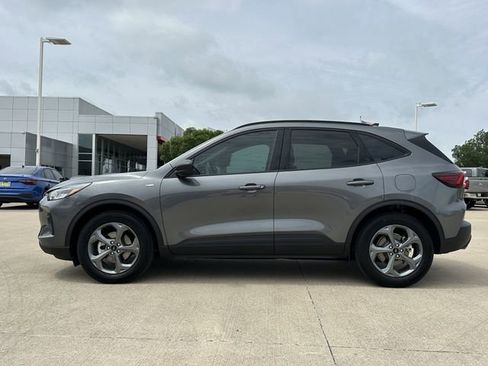 Used 2025 Ford Escape ST-Line w/ Equipment Group 301A FWD image 2