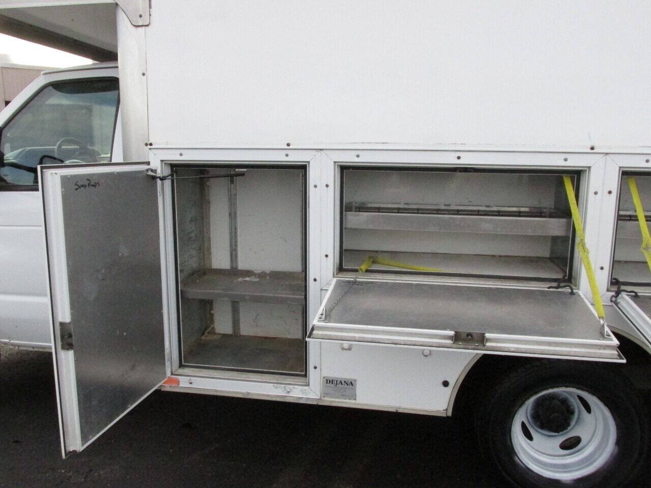 Used 2012 Ford E-350 and Econoline 350 Super Duty w/ PWR Locks & Windows Group RWD image 18