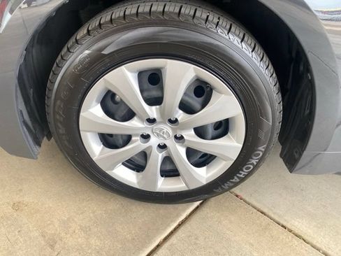 Certified 2025 Toyota Corolla LE AWD/4WD image 5
