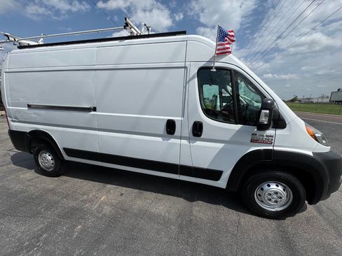 Used 2019 RAM ProMaster 2500 w/ Interior Convenience Group image 5