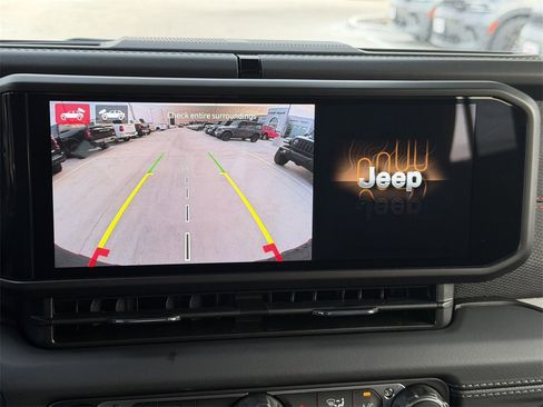 New 2025 Jeep Wrangler Unlimited Rubicon image 17