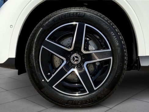 Certified 2025 Mercedes-Benz GLC 300 4MATIC image 15