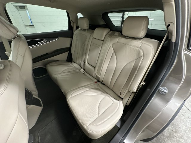Used 2020 Lincoln Nautilus Reserve w/ Equipment Group 201A FWD image 15