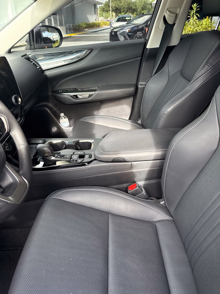 Used 2025 Lexus NX 350h AWD w/ Accessory Package (Z2) image 4